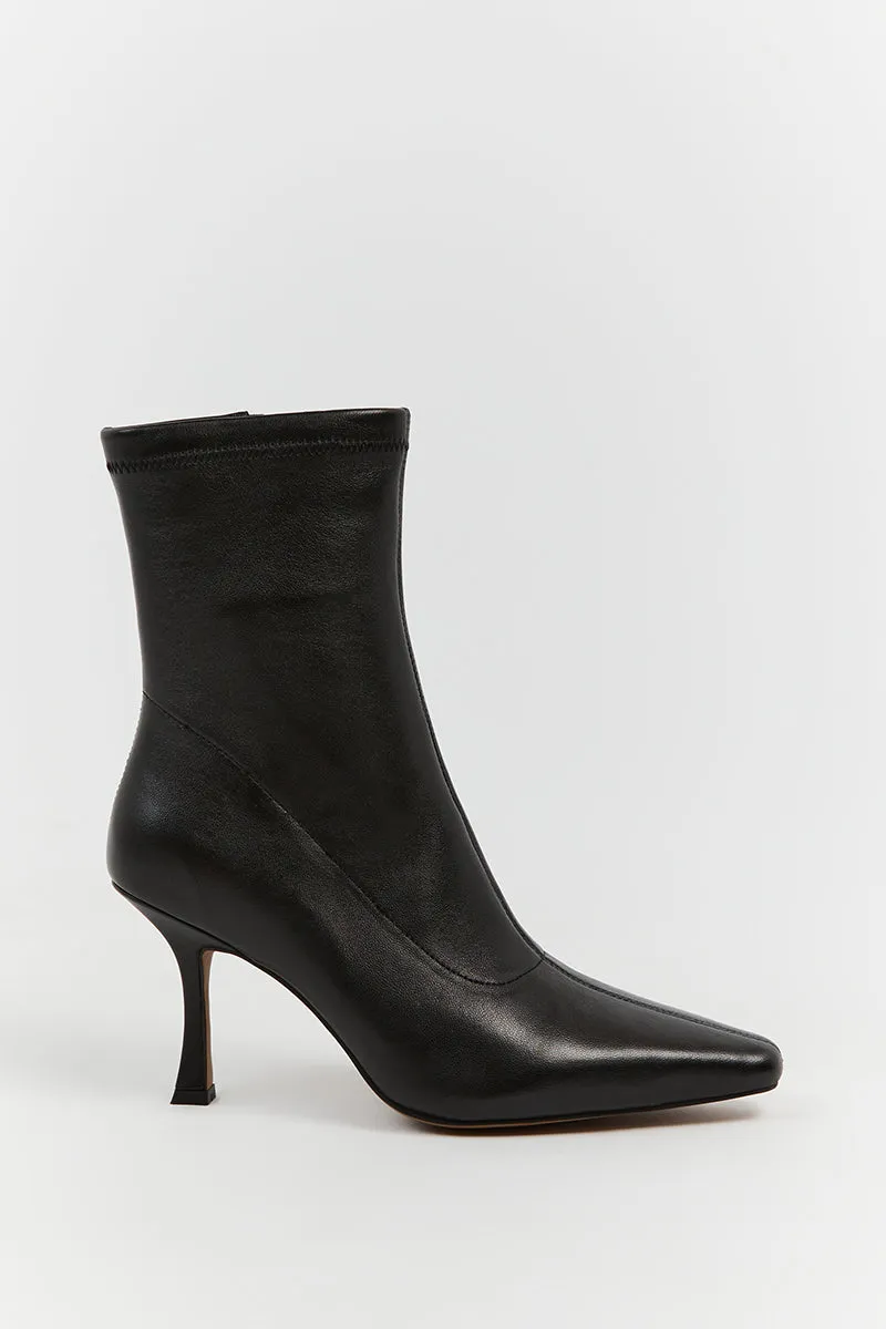 ALIAS MAE CARMEN BLACK LEATHER BOOT