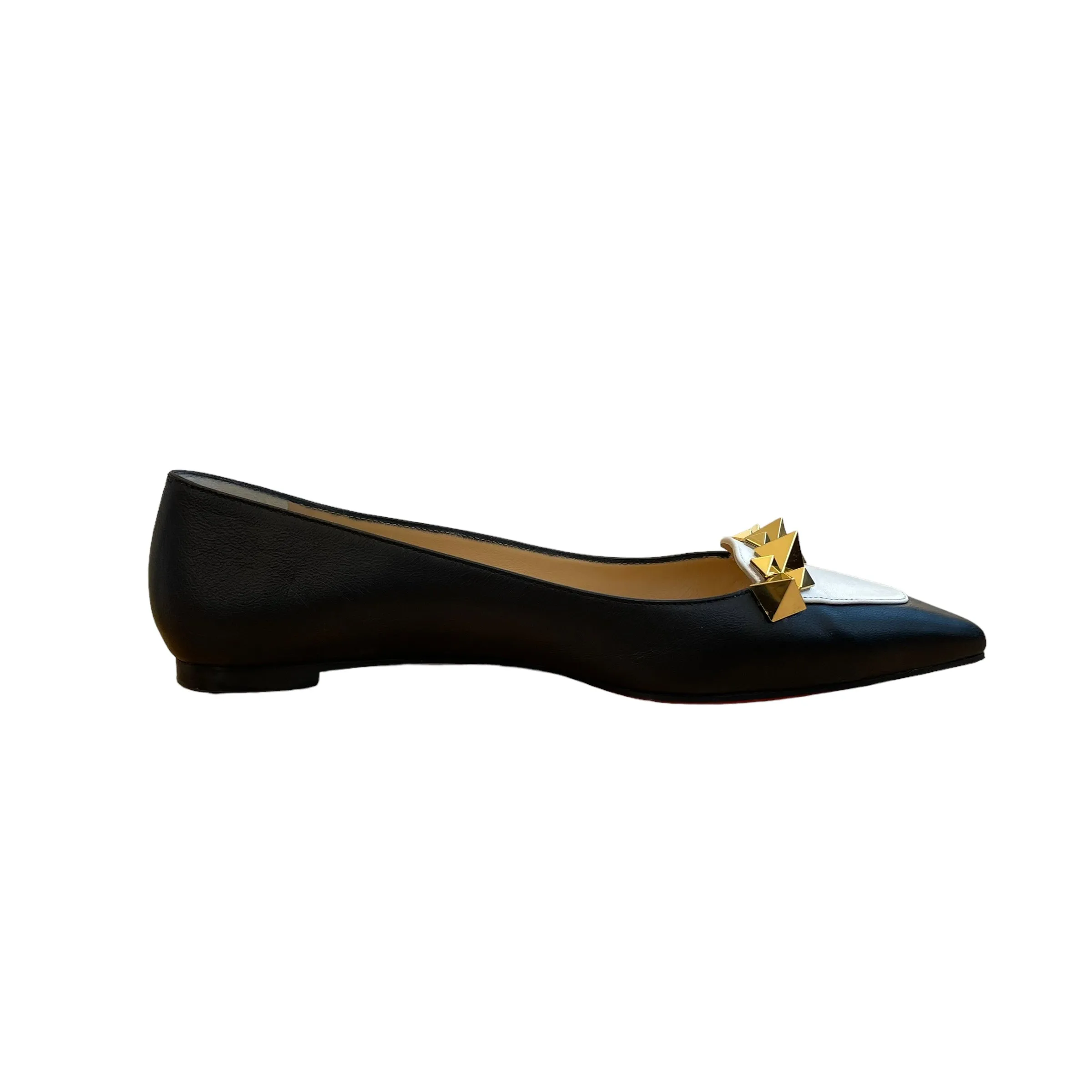 Black and White Pointed Toe Flat - 7