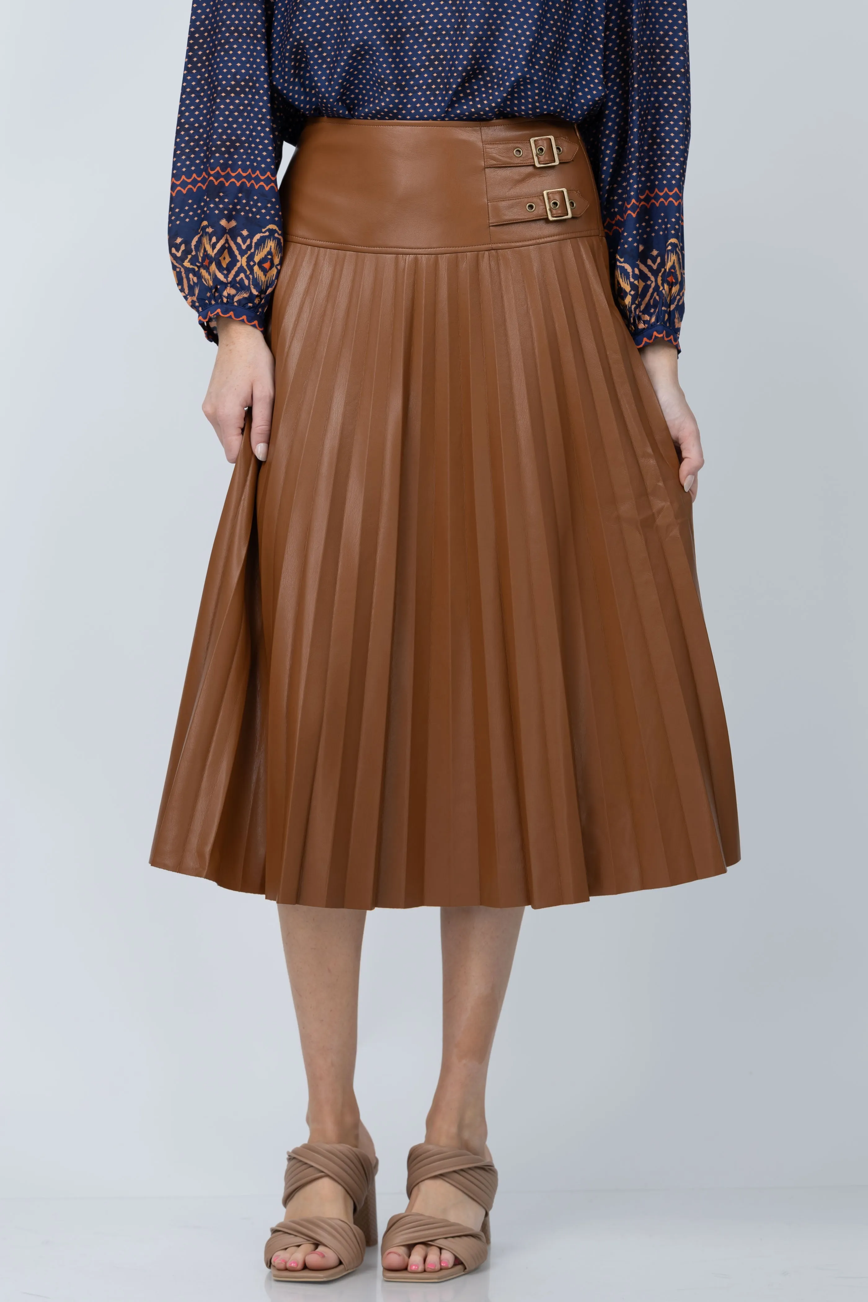 Caballero Hendrix Vegan Leather Skirt in Tobacco
