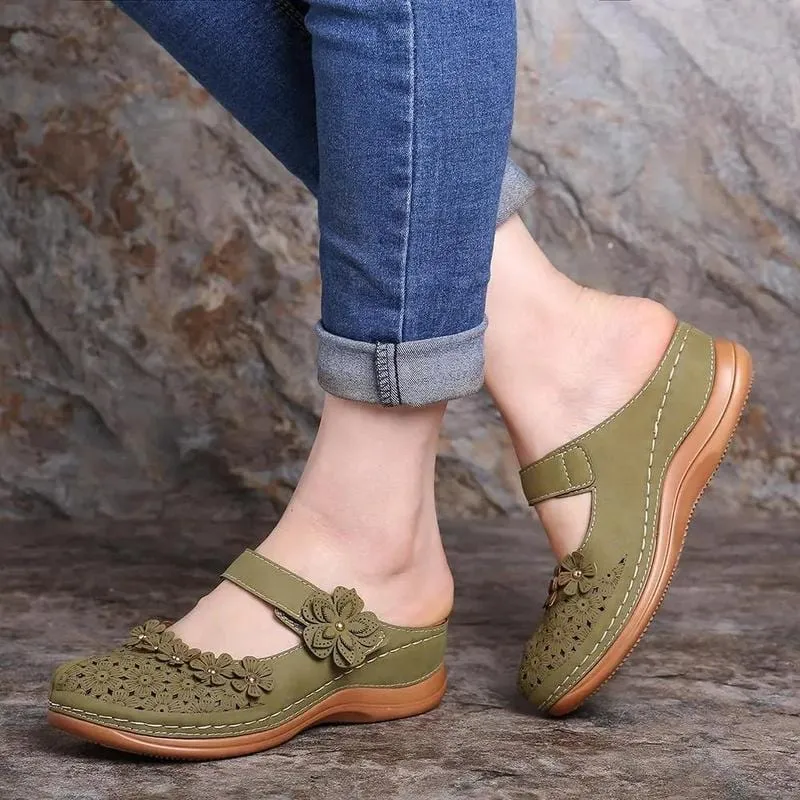 Flat round toe casual sandals for ladies