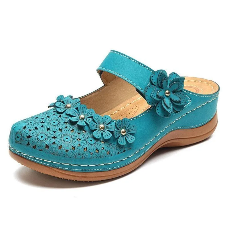 Flat round toe casual sandals for ladies