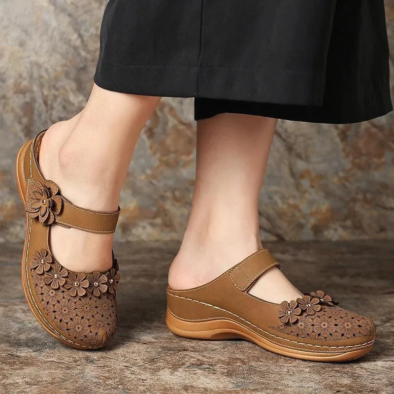 Flat round toe casual sandals for ladies