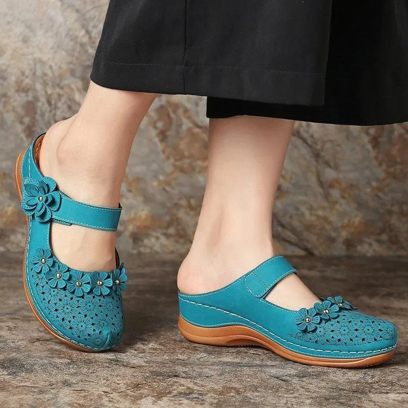 Flat round toe casual sandals for ladies