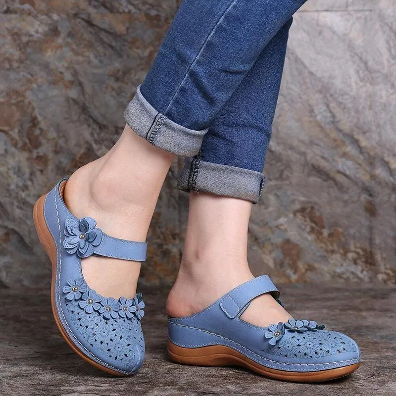 Flat round toe casual sandals for ladies