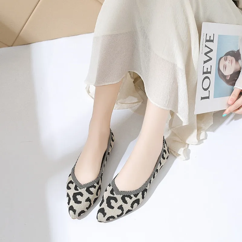 Hnzxzm New Braided Brief Shoes Women Soft Bottom Shallow Pointed Toe Elasticity Flat Bottom Solid Color Hollow Korean Light Loafers