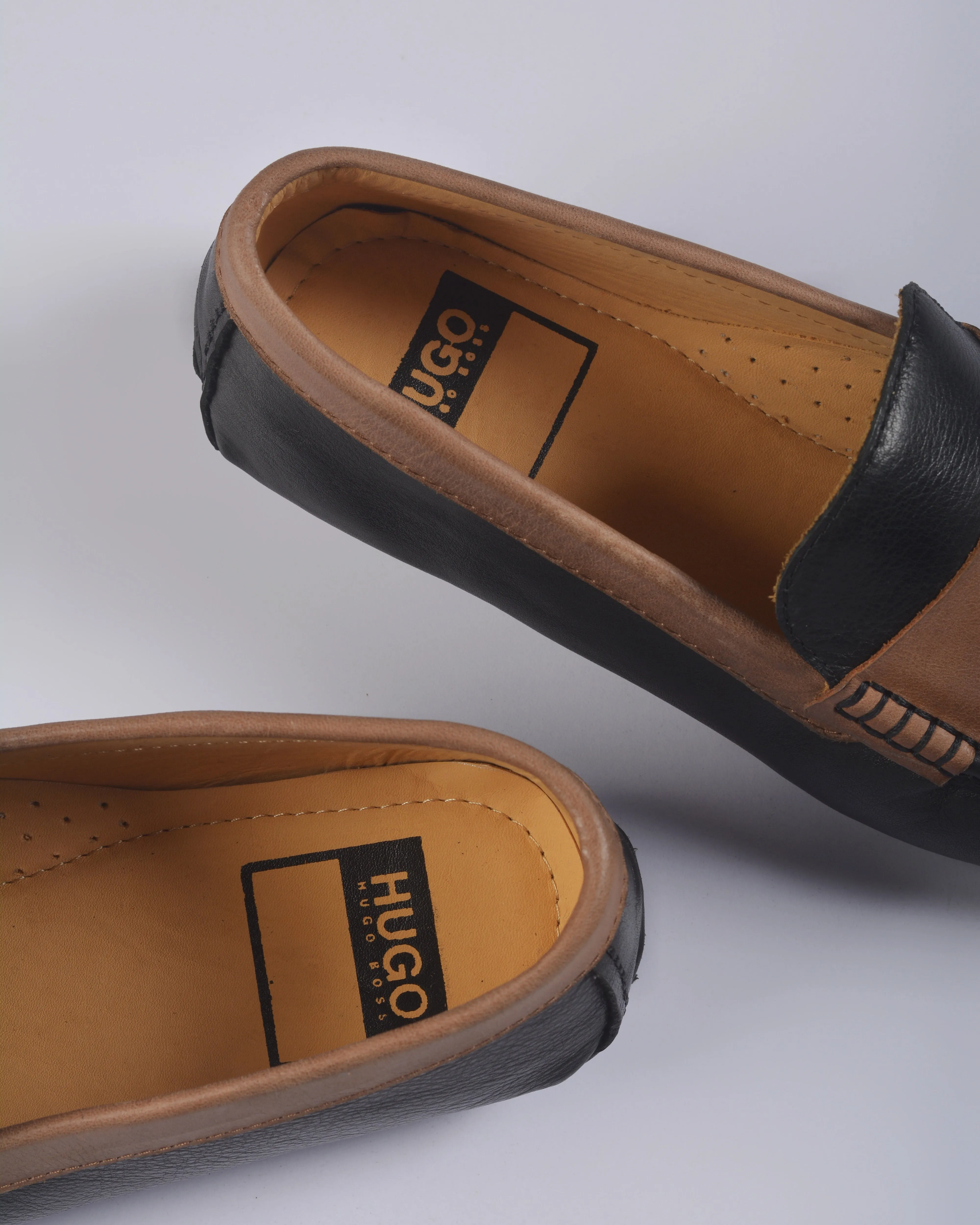 HUGO BRUSH-OFF LEATHER MOCCASINS WITH BRANDED TRIM BLACK/CAMEL