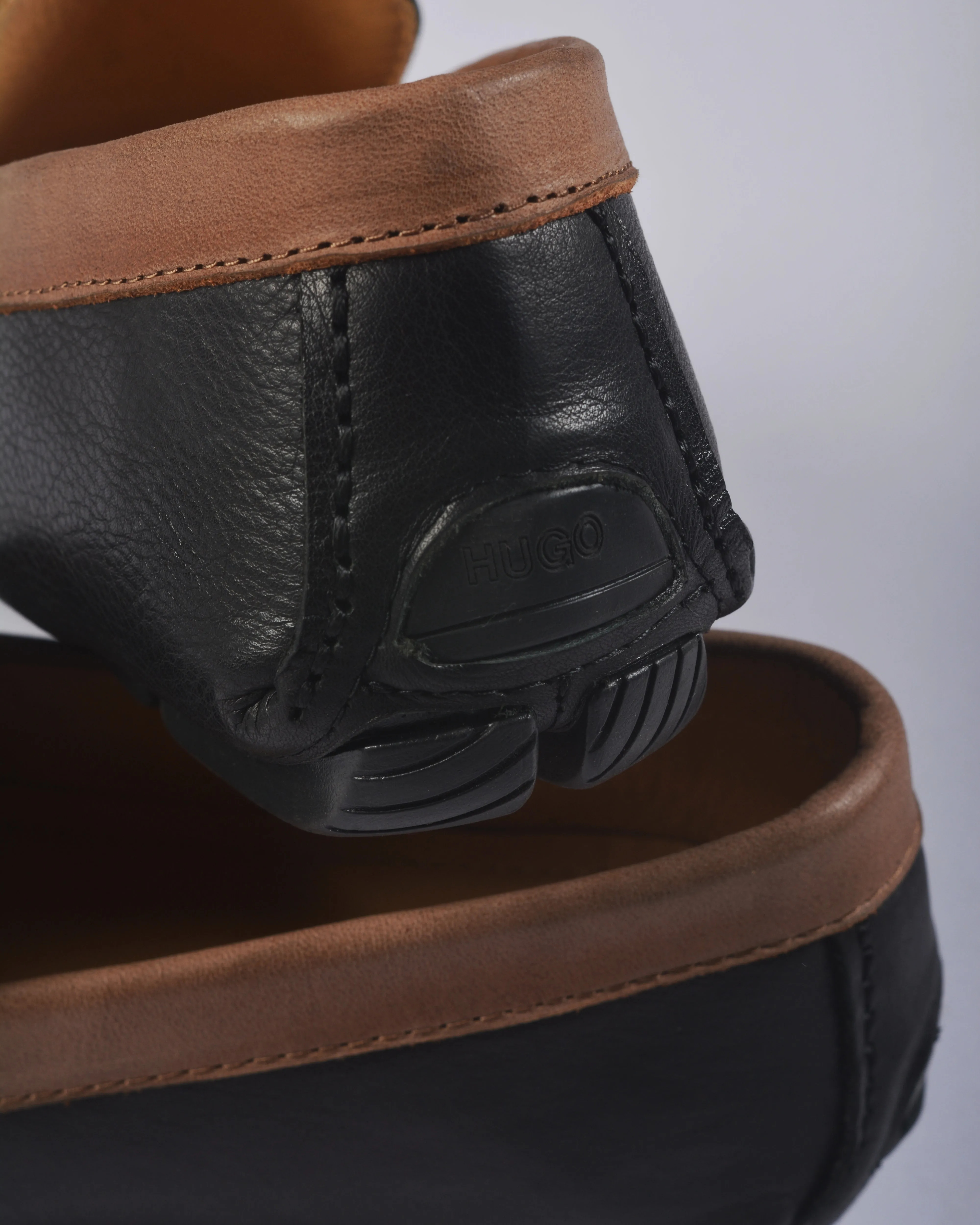 HUGO BRUSH-OFF LEATHER MOCCASINS WITH BRANDED TRIM BLACK/CAMEL