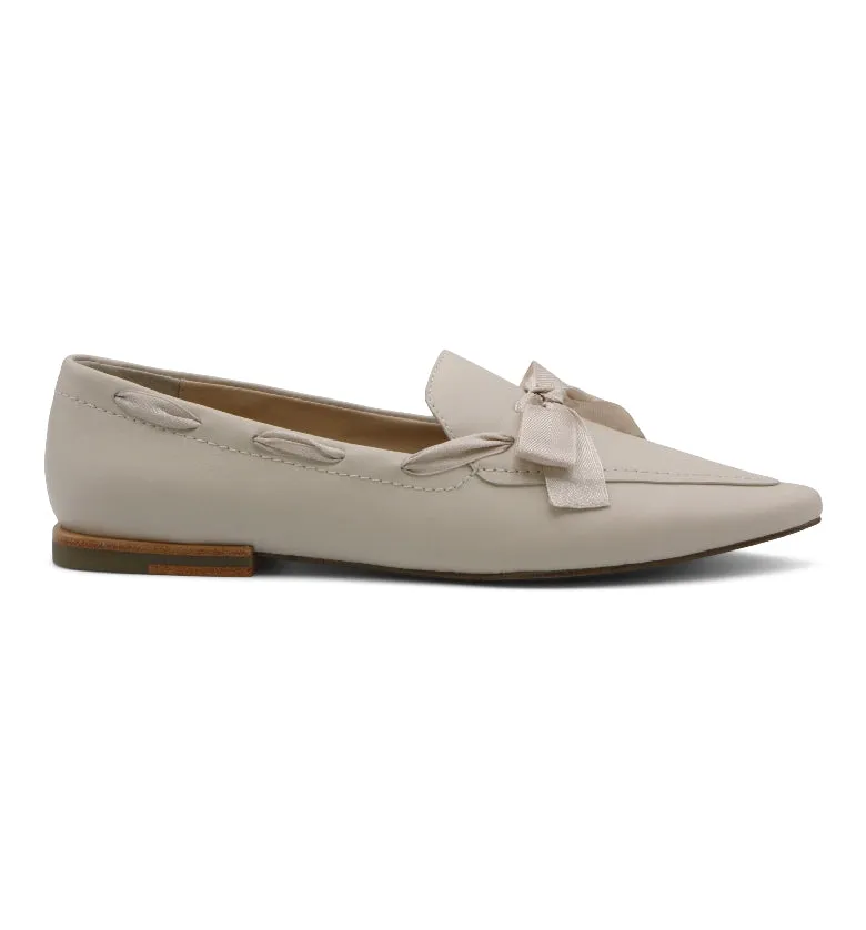 IZZI FLAT
