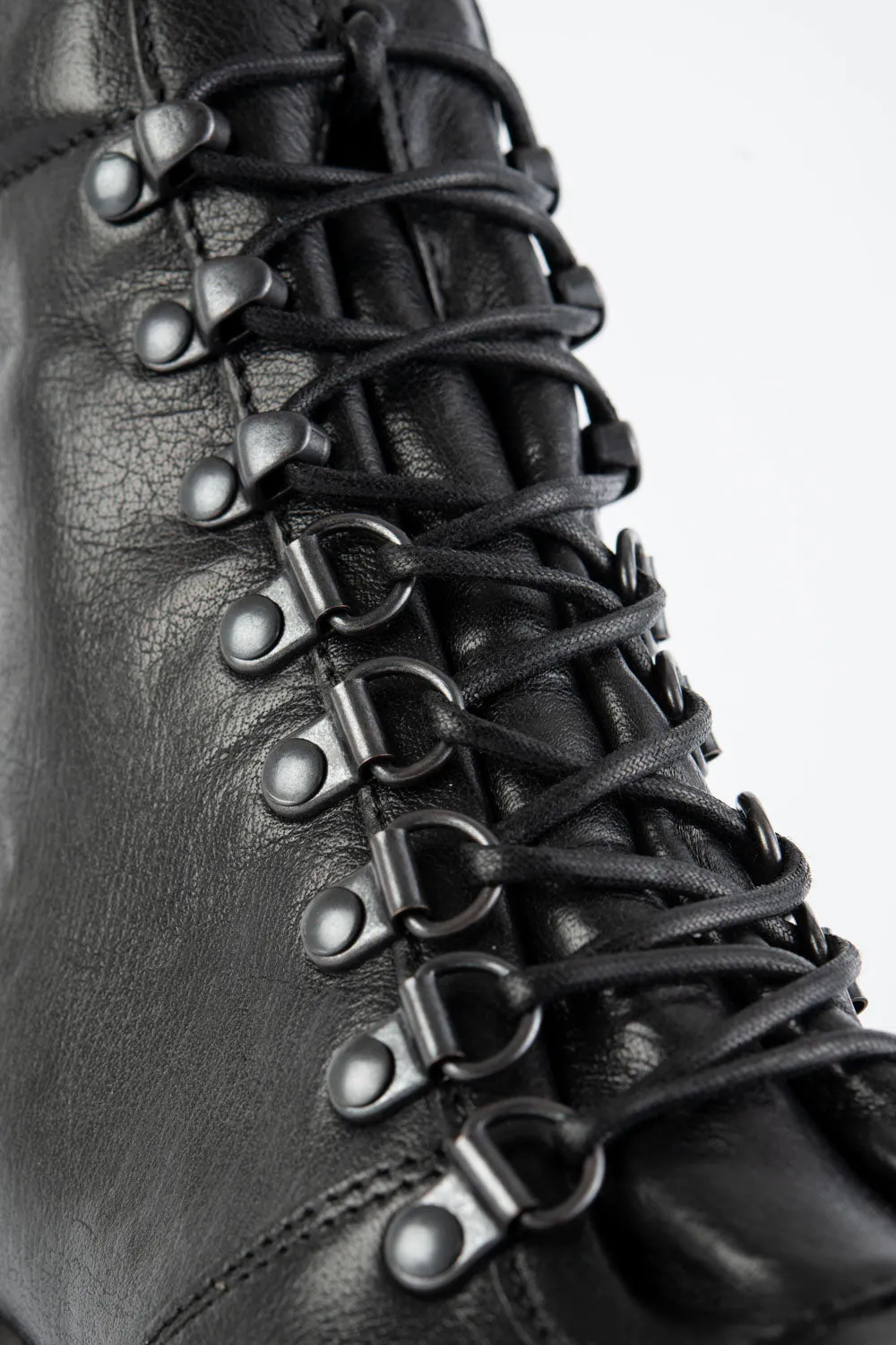 MADISON urban-black lace up boots.