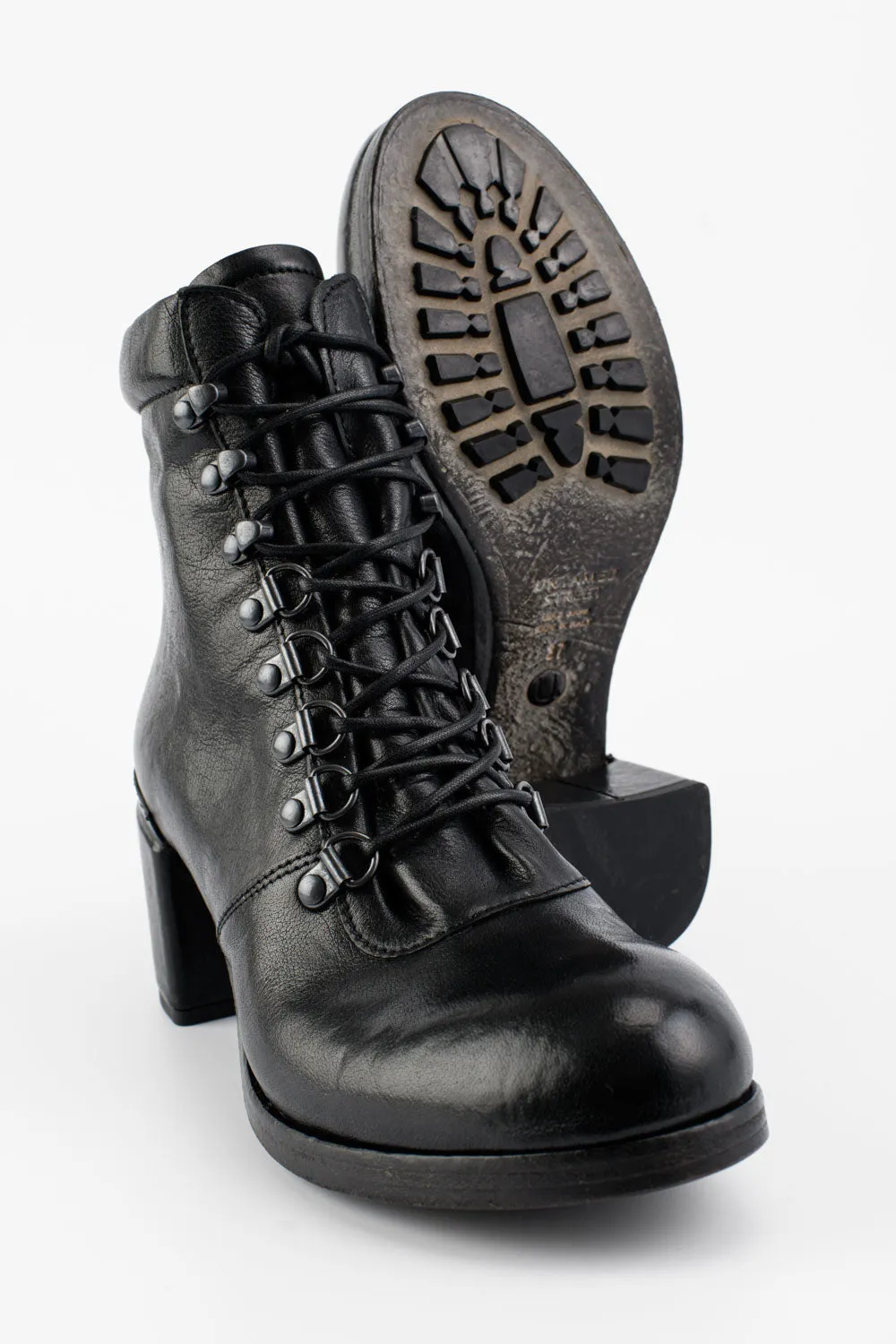 MADISON urban-black lace up boots.