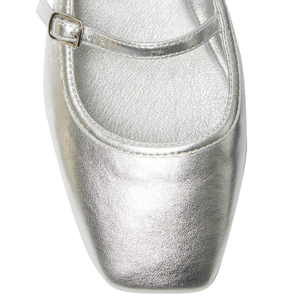 Millie Flat in Silver Metallic