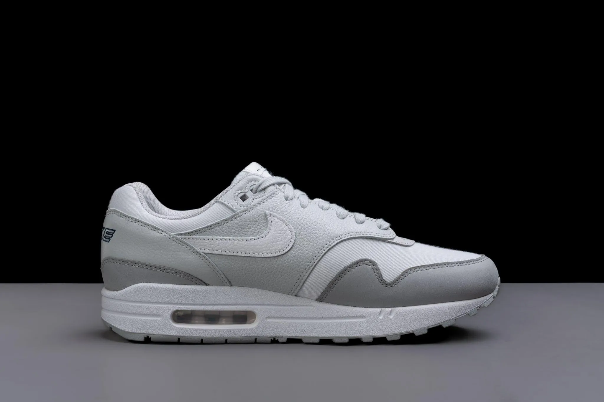 Nike Air Max 1 '87 LX Light Smoke Grey (W)