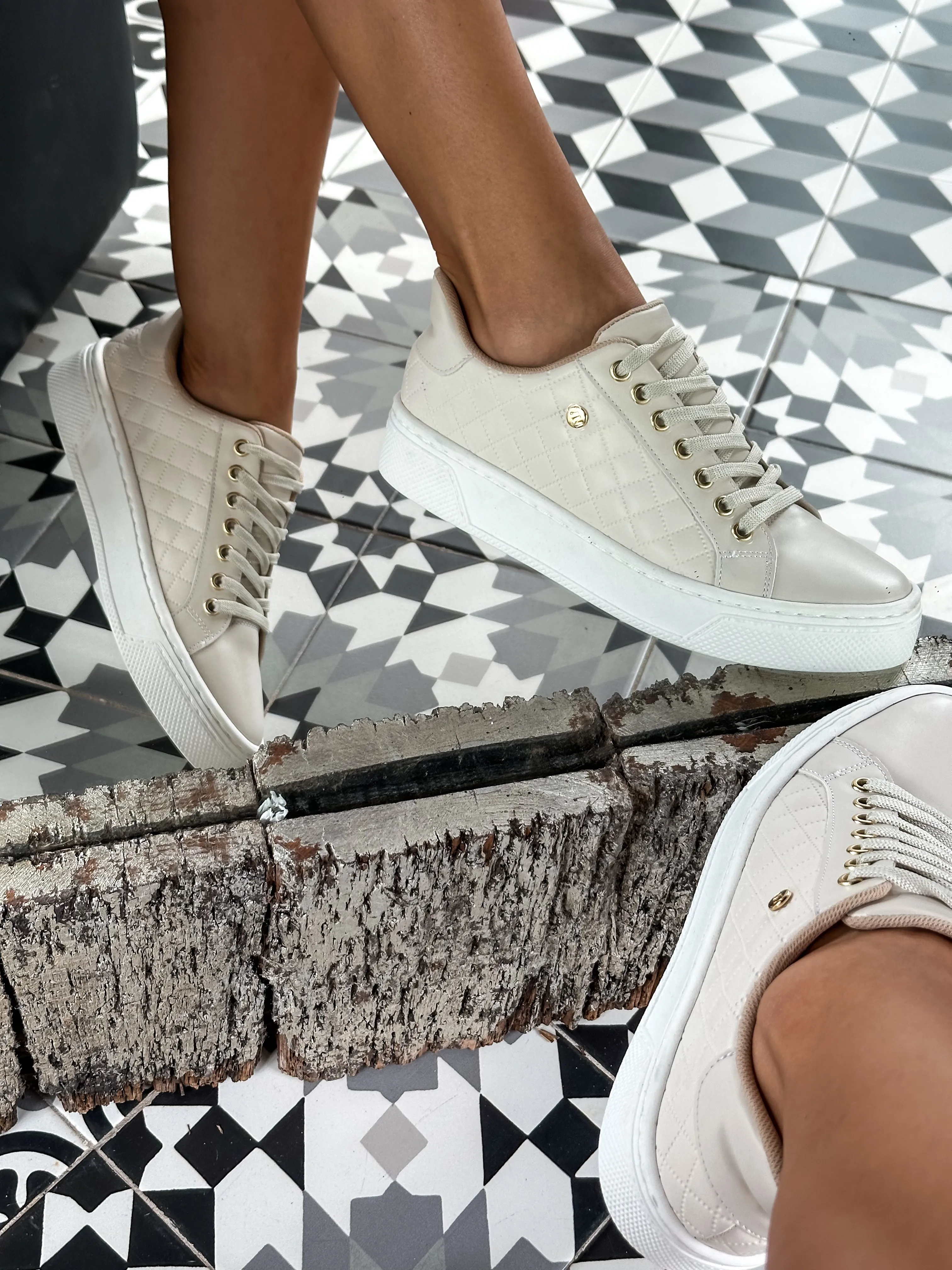 Reno Bold Square Ice Sneakers