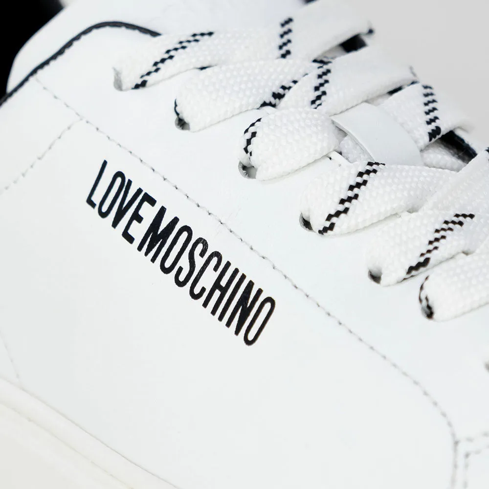 Scarpe Donna LOVE MOSCHINO Sneakers linea Bold in Pelle Bianca con Dettaglio Nero Lucido