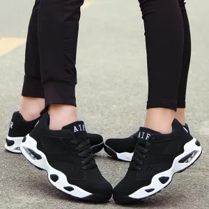 Shock-absorbing Sneakers couple air cushion