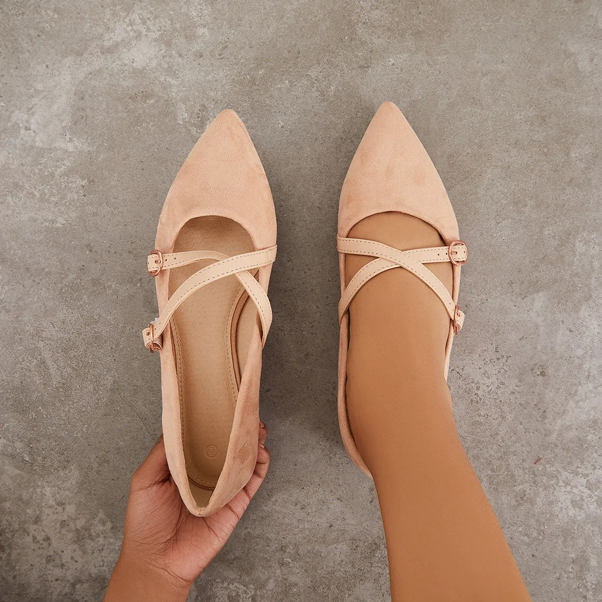 Sohiwoo Women Pointed Toe Criss Cross Straps Flats Backless Loafers