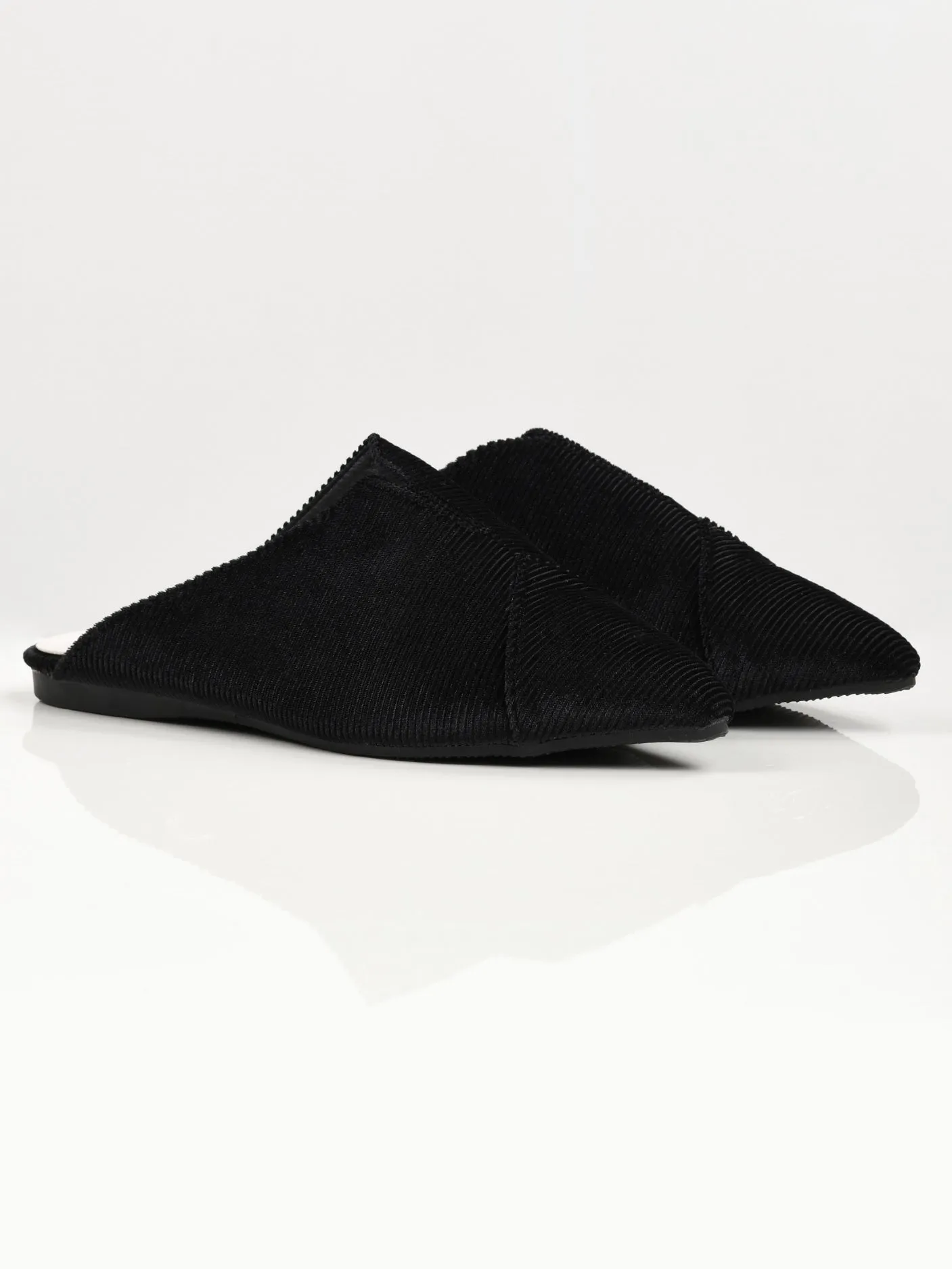 Stripe Textured Shoes - Black