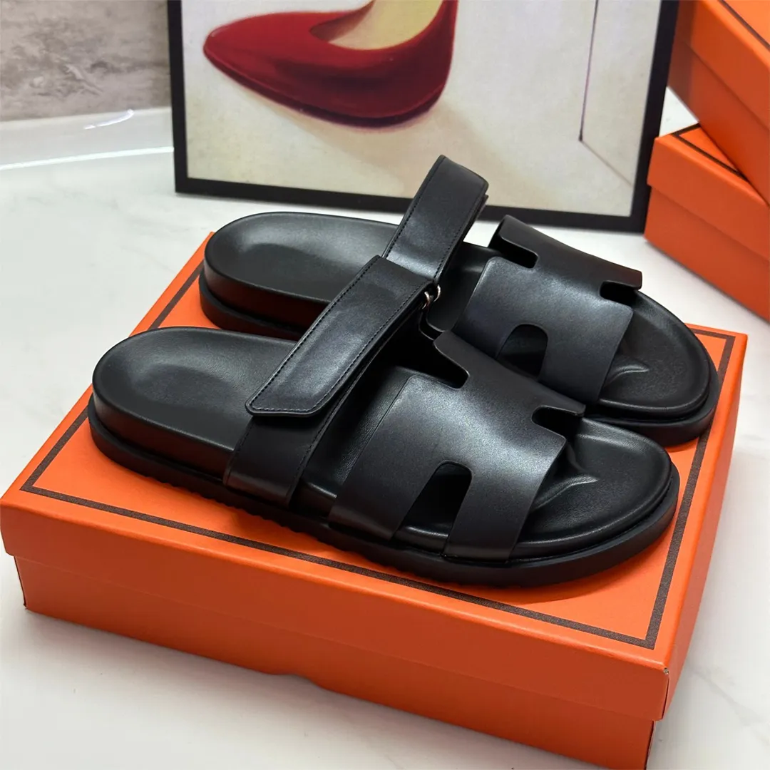 Uniqcomfy Solid Strappy Wide Size Flats Slide Sandals