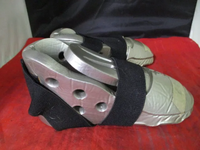Used Tiger Claw Legend Foam 9" Sparring Shoes
