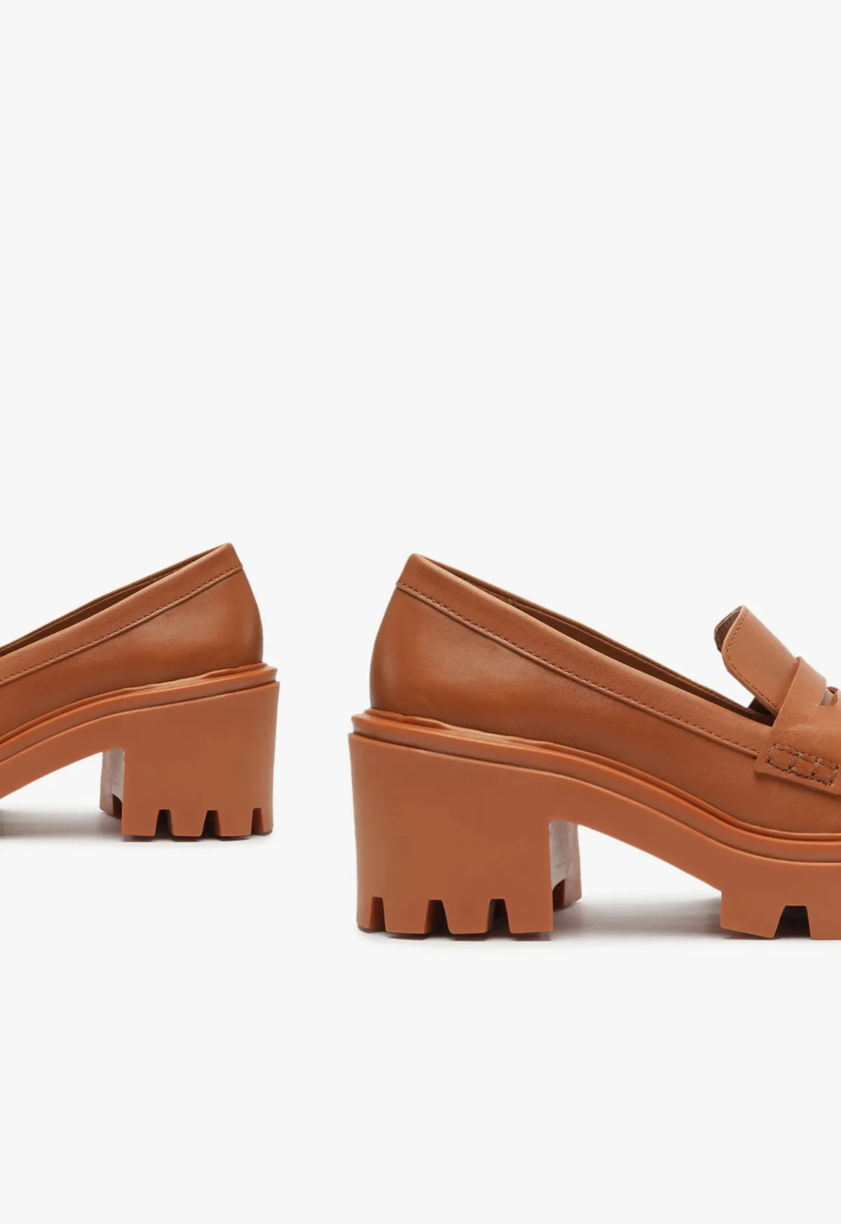 Viola Tractor Leather Flat